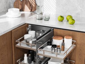SOHO: UNIVERSAL CORNER PULL OUT UNIT – CHROME